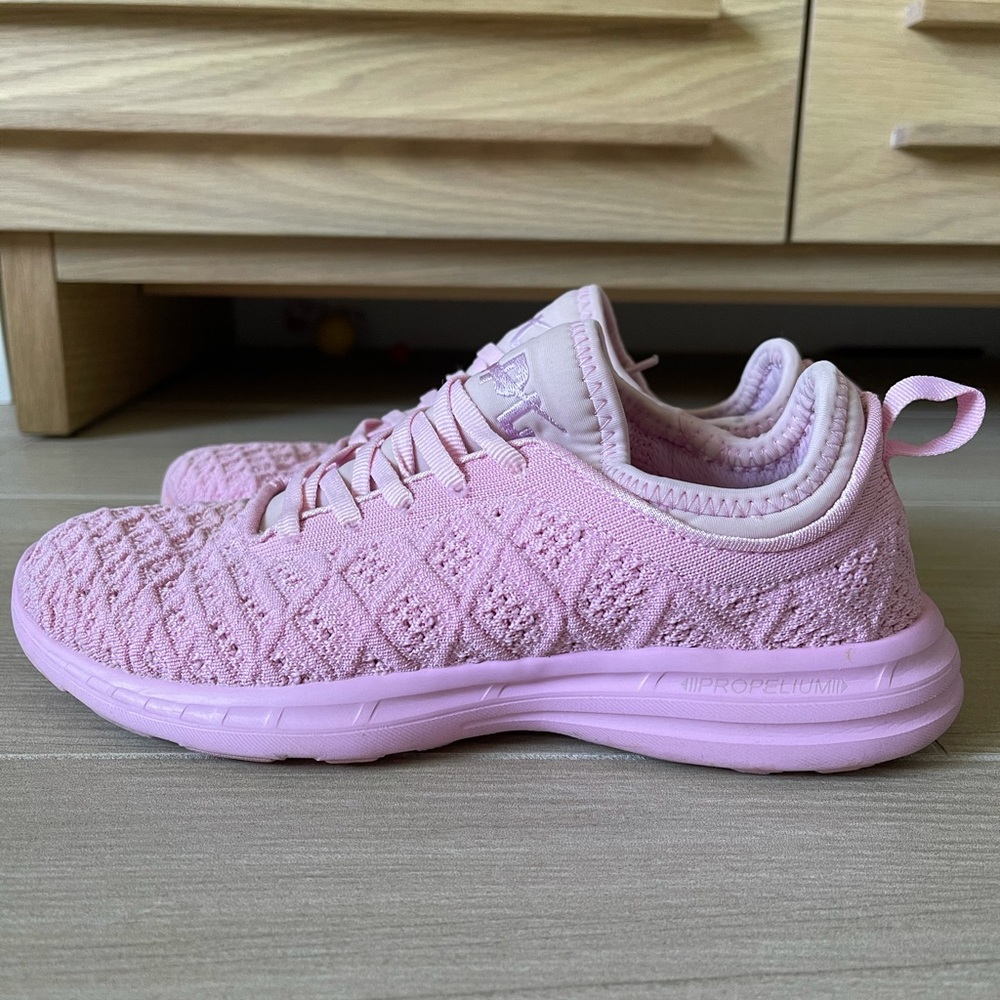 APL Techloom Phantom size 7.5